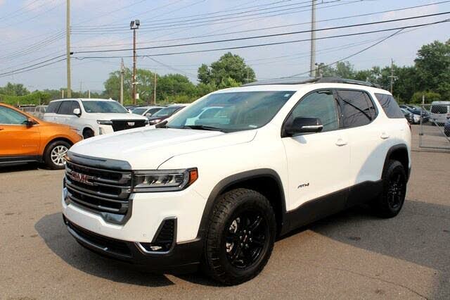 New 2023 GMC Acadia Denali SUV in Bloomington #4AO702N