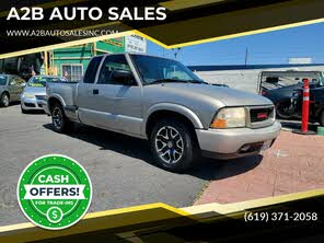 GMC Sonoma SLS Extended Cab Short Bed 2WD