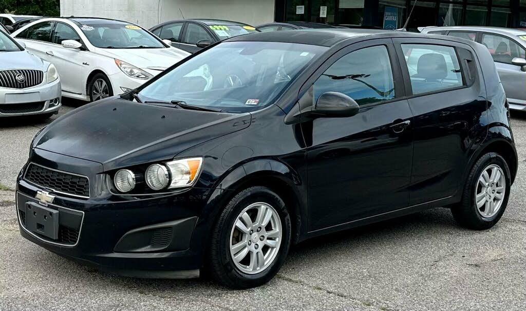 Used Chevrolet Sonic 1LT Hatchback FWD for Sale (with Photos) - CarGurus