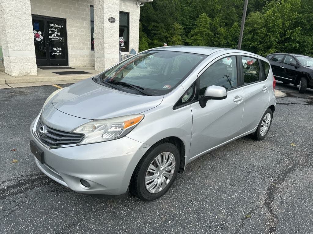 gray nissan versa note