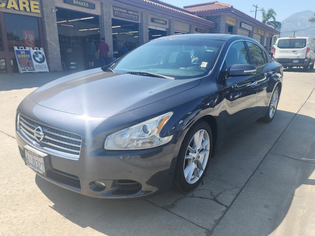 used nissan maxima 3.5 sv