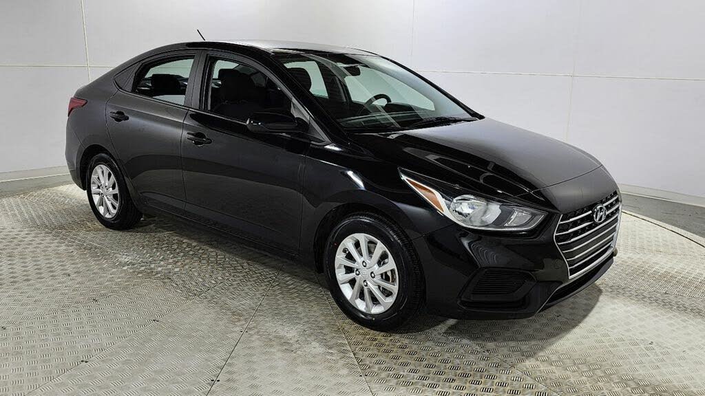  Hyundai Accent usados ​​a la venta en Stamford, CT