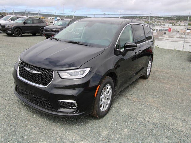Chrysler Pacifica Touring L FWD 2023