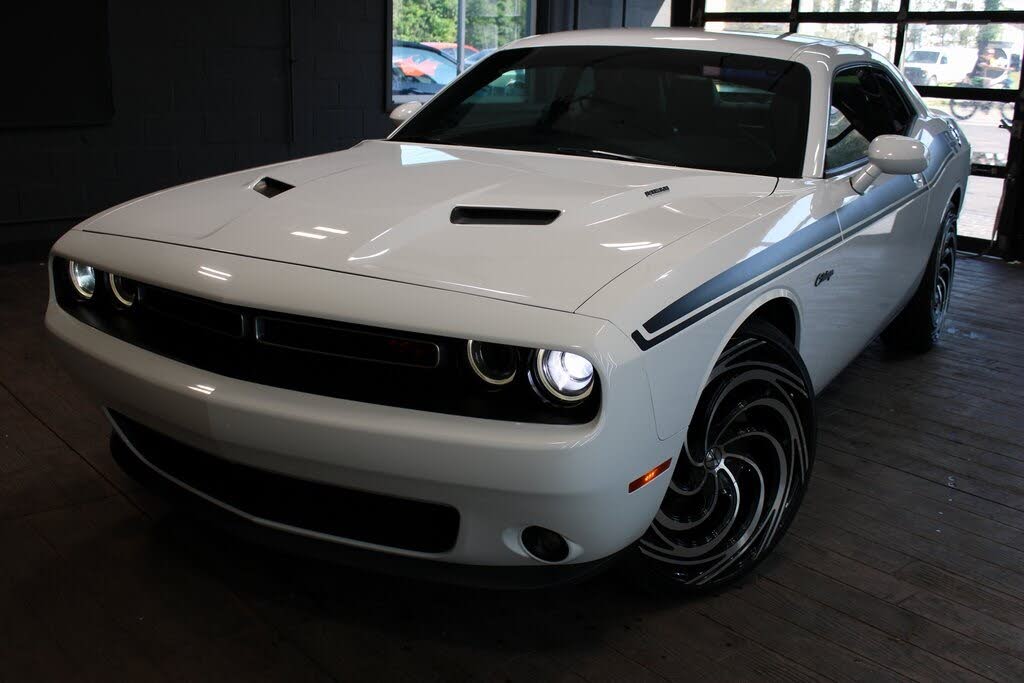 Used 2017 Dodge Challenger R/T RWD For Sale (with Photos) - CarGurus