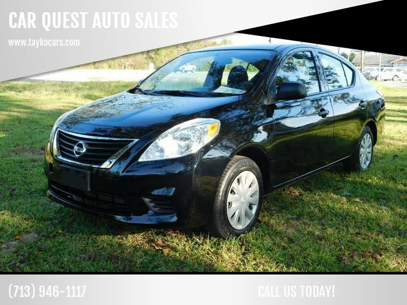 black 2014 nissan versa