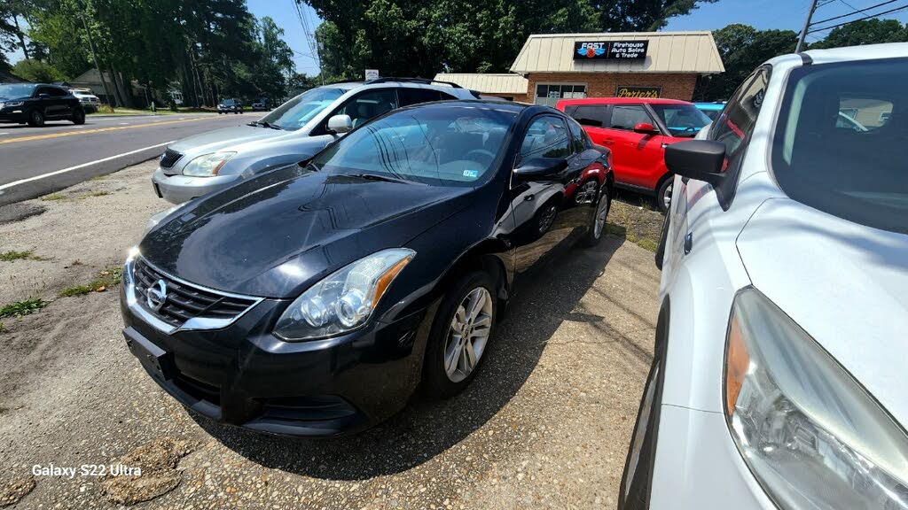 used nissan coupe