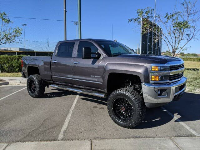 2015 Chevrolet Silverado 2500HD LTZ Crew Cab 4WD
