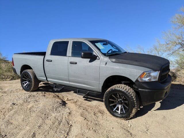 2017 RAM 1500 SLT Crew Cab 4WD