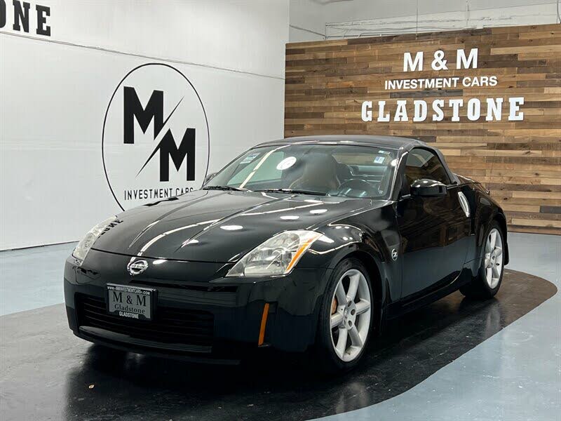 black 2006 nissan 350z