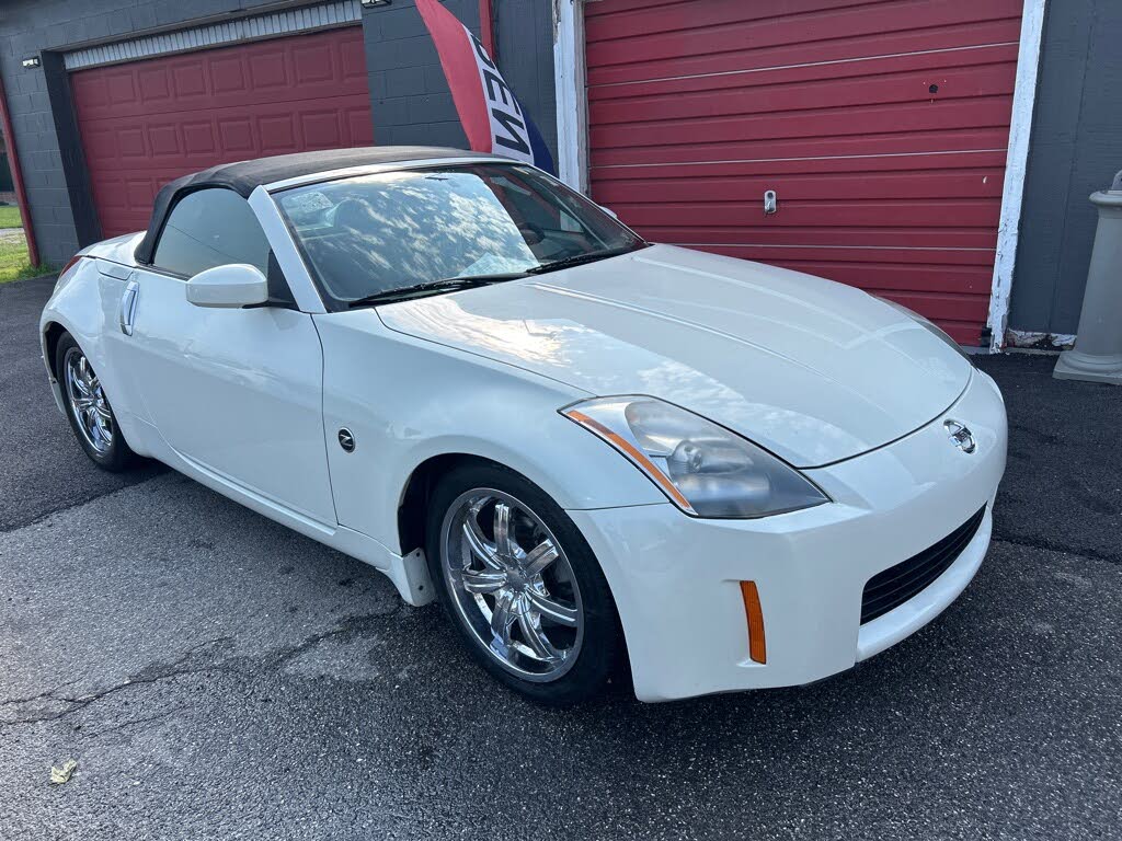 white nissan 350z for sale