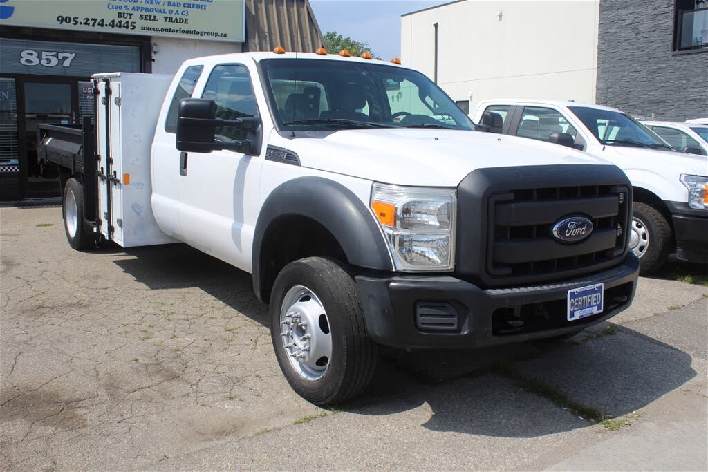 2013 Ford F-550 Super Duty Chassis RWD