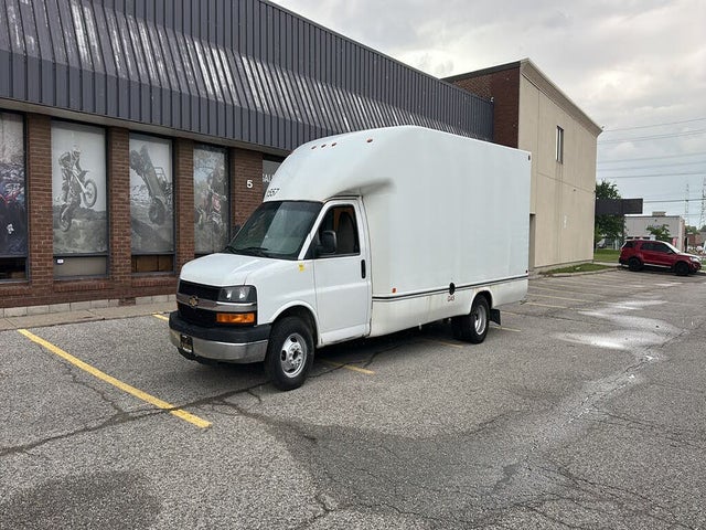 Chevrolet Express Chassis 3500 177 Cutaway with 1WT RWD 2015