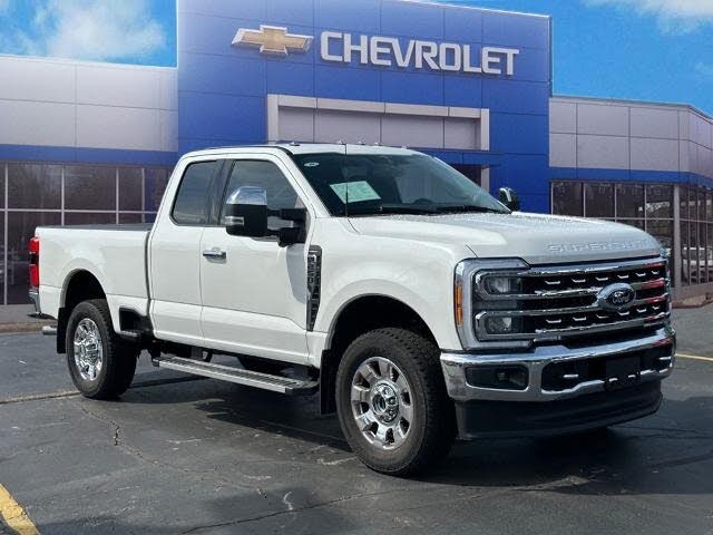 2023 Ford F-250 Super Duty Lariat SuperCab 4WD