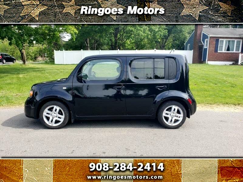 nissan cube black