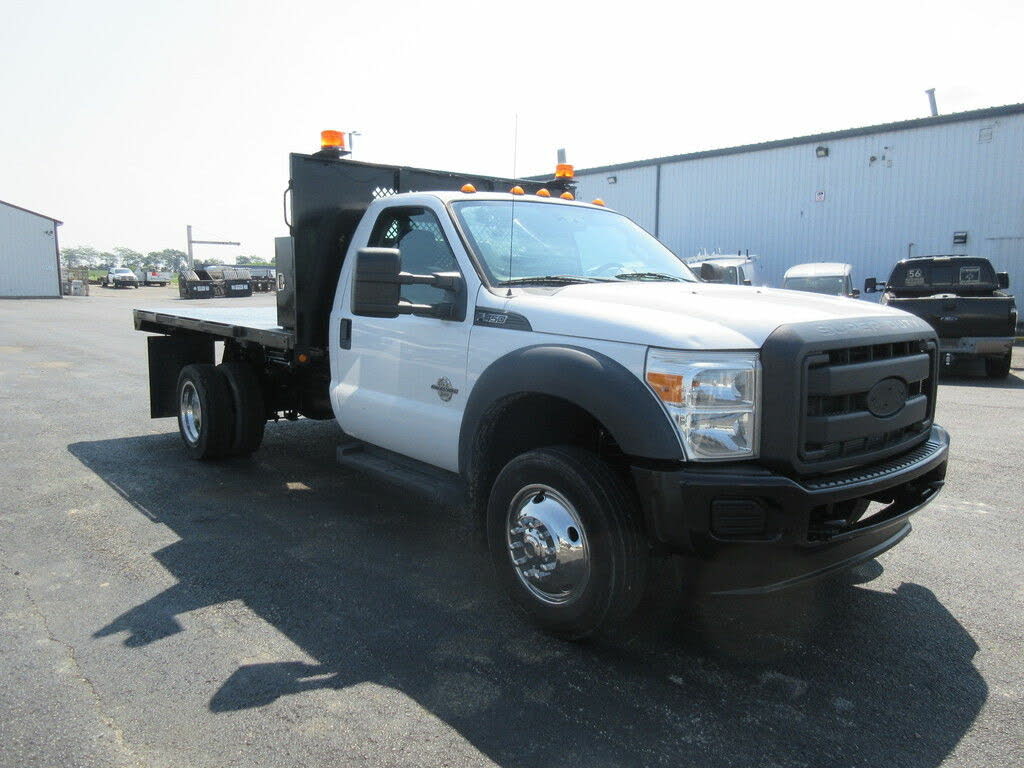 2013 Ford F-450 Super Duty Chassis RWD