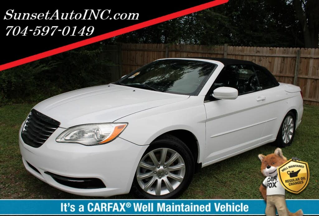 2011 chrysler online 200 white