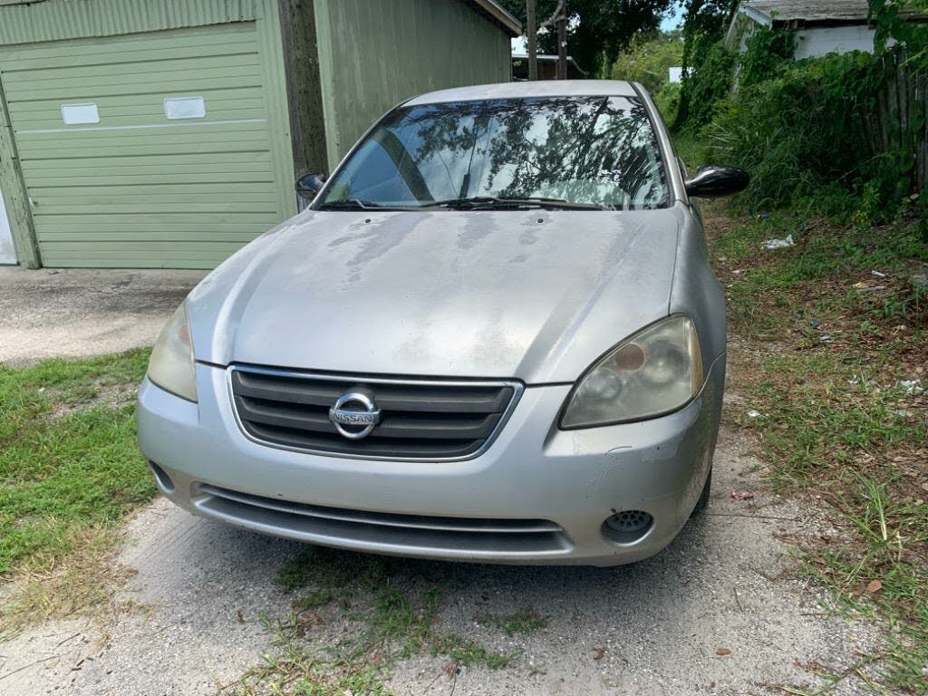 used nissan altima for sale under 3000