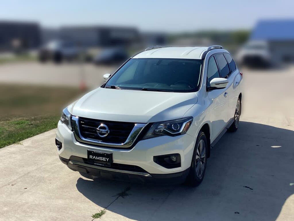 2017 nissan pathfinder sv 4wd suv