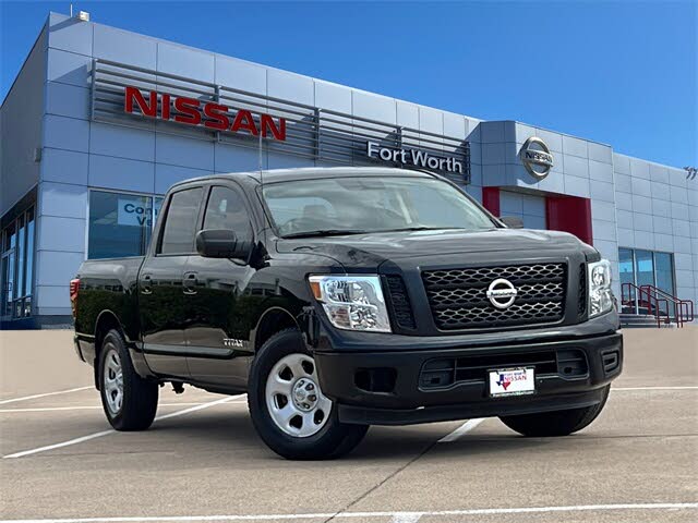 used nissan titan 4x4