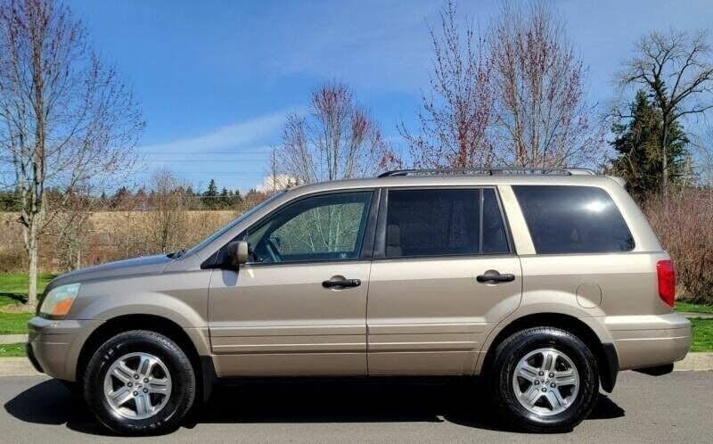 Honda Pilot 2005 Gold