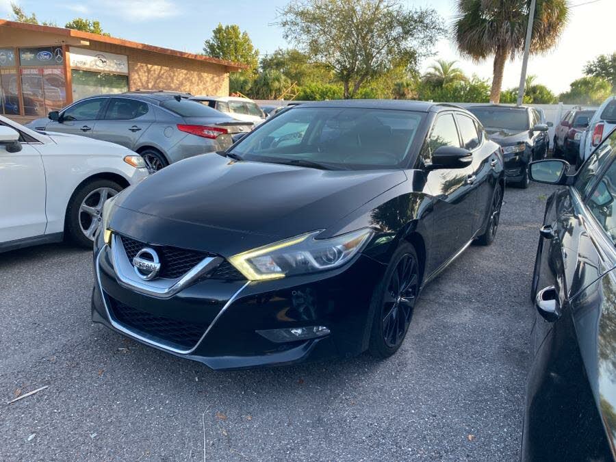 used 2017 nissan maxima sr