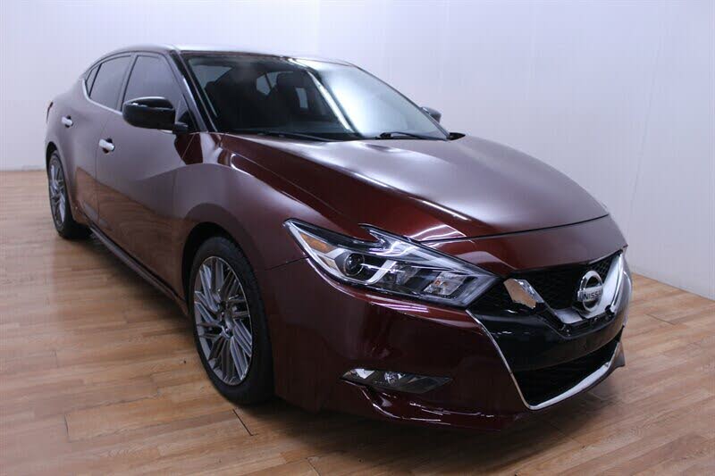 2018 nissan maxima burgundy