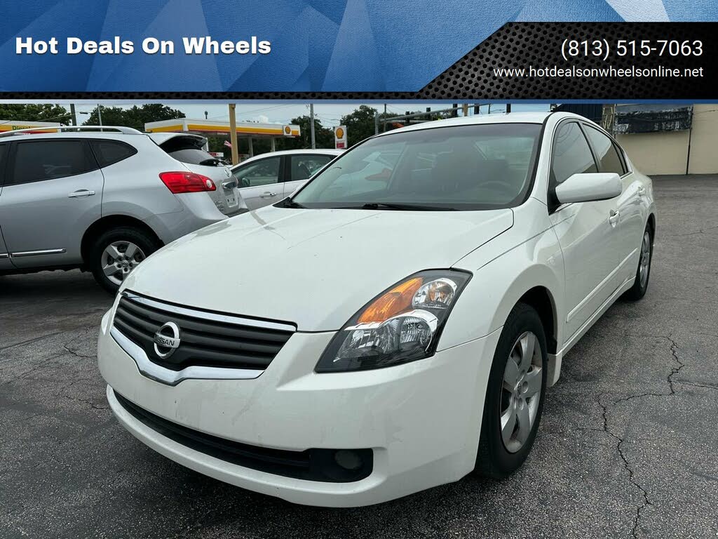 2007 nissan altima white