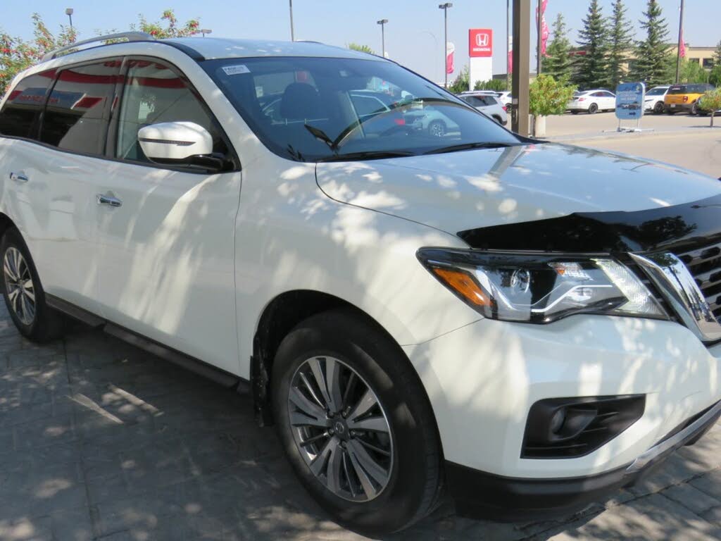 nissan pathfinder red deer