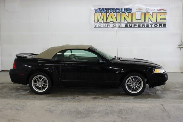 Ford Mustang GT Convertible RWD 2000