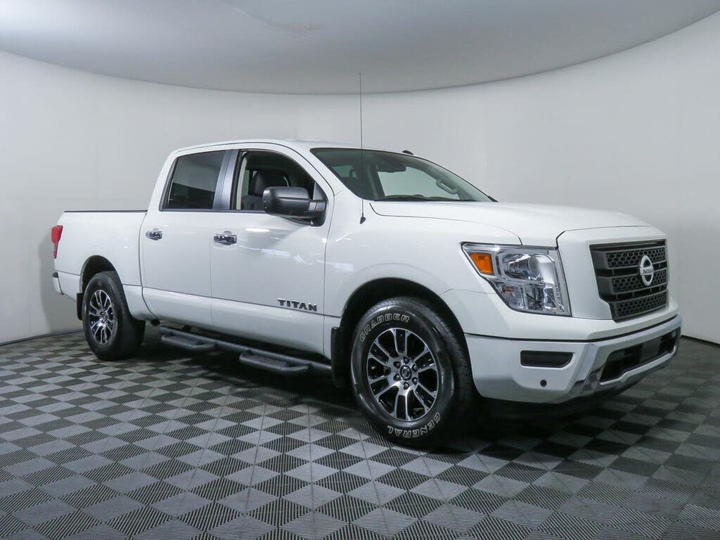 used nissan titan