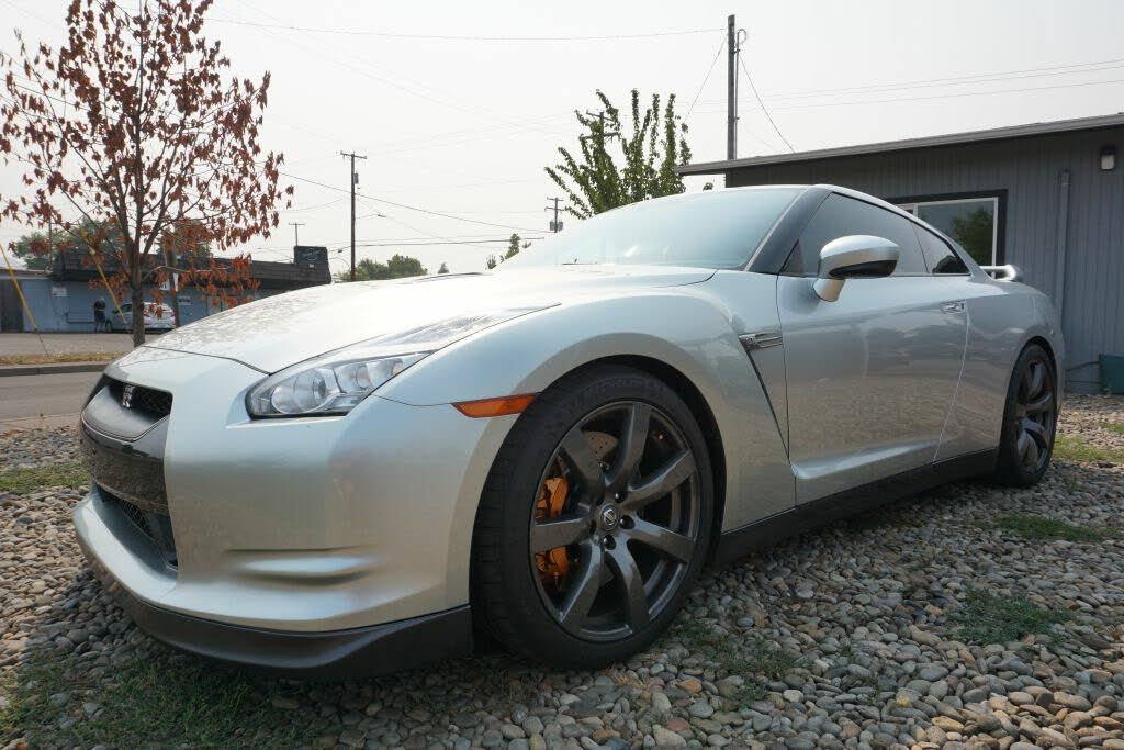 used 2010 gtr for sale