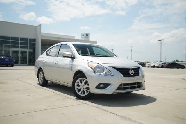 used nissan versa 2018