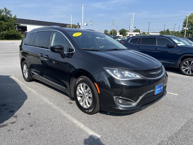 2018 Chrysler Pacifica Touring L FWD