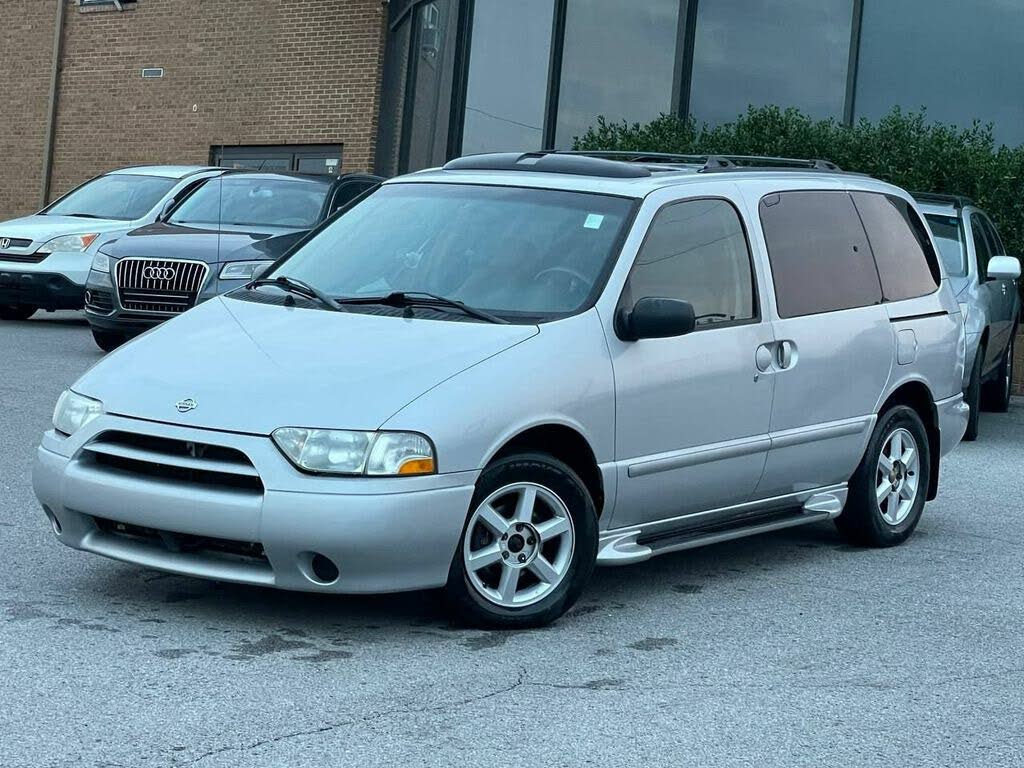 nissan minivan 2002