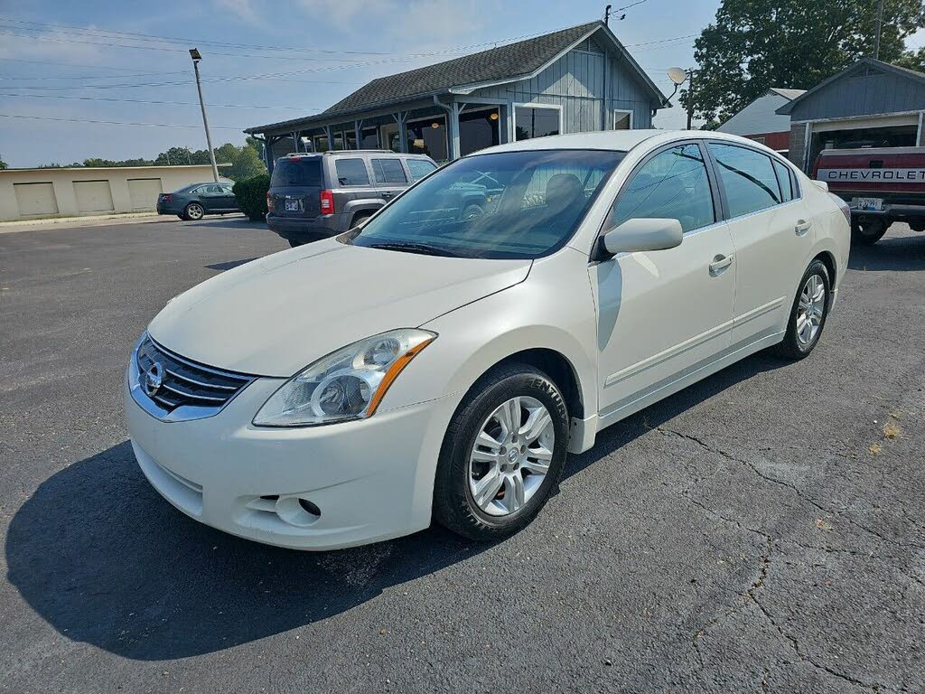 nissan altima 2012 s