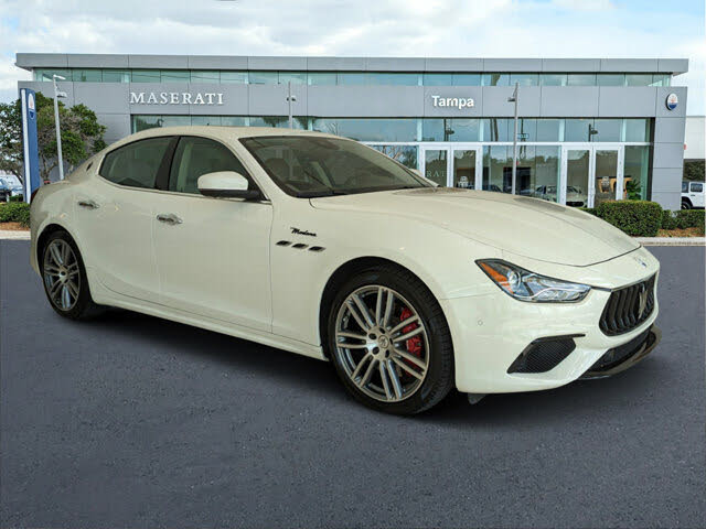 Certified Pre-Owned 2023 Maserati Ghibli Modena Q4 4D Sedan in Golden  Valley #PX419800