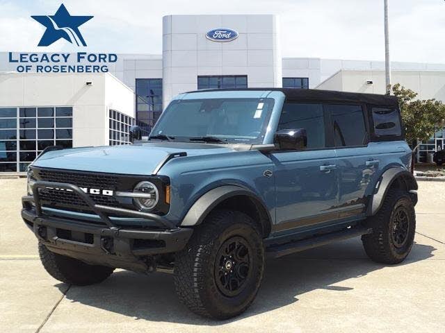 The All-New 2020 Ford Bronco Is Back in a 2- and 4-Door Model