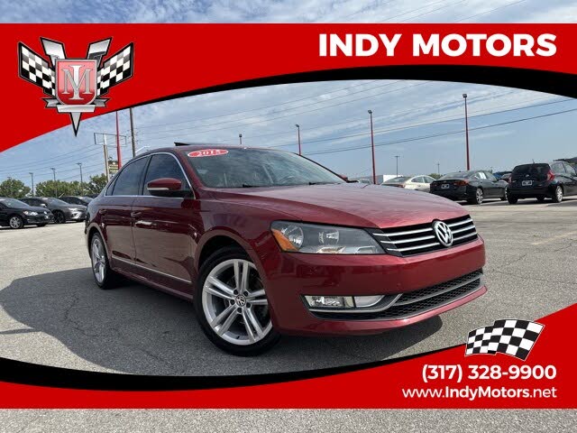2015 Volkswagen Passat 1.8T SE FWD with Sunroof and Navigation