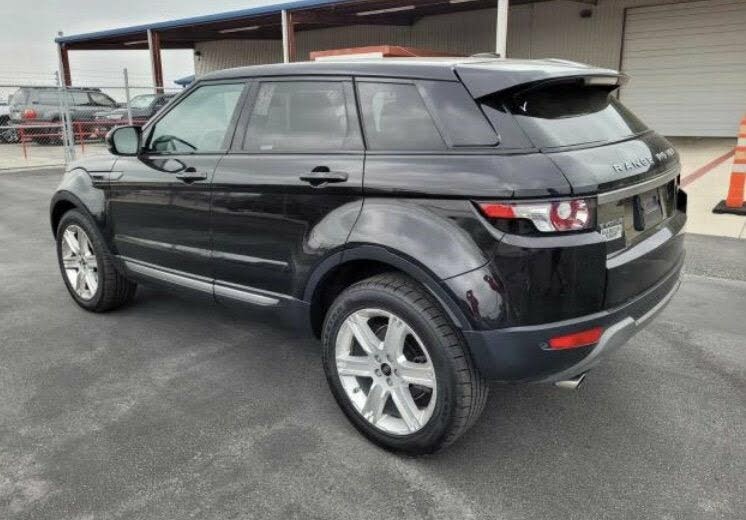 https://static.cargurus.com/images/forsale/2023/09/07/10/29/2013_land_rover_range_rover_evoque-pic-1846351511867672014-1024x768.jpeg