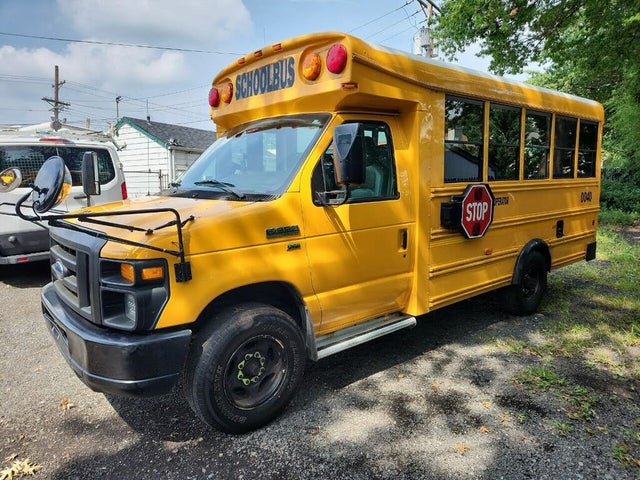 2009 Ford E-Series Chassis E-350 SD Cutaway 138 RWD