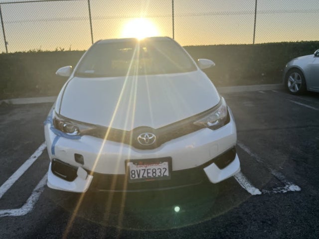 2017 Toyota Corolla iM Hatchback