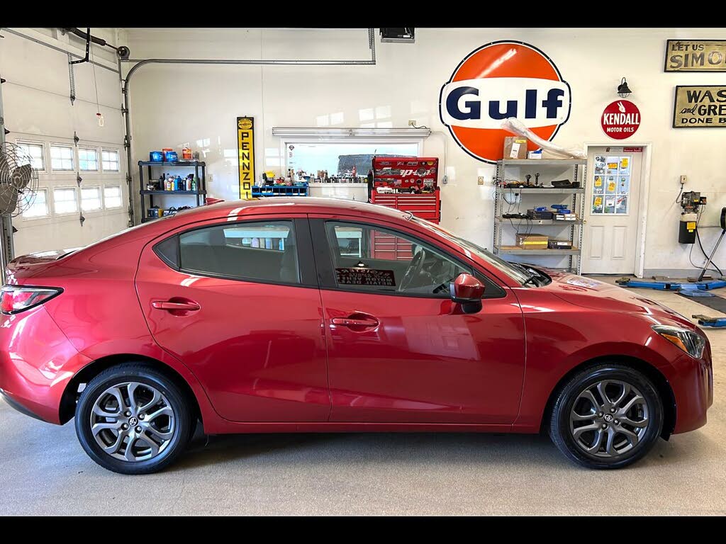 Used Toyota Yaris with Manual transmission for Sale - CarGurus