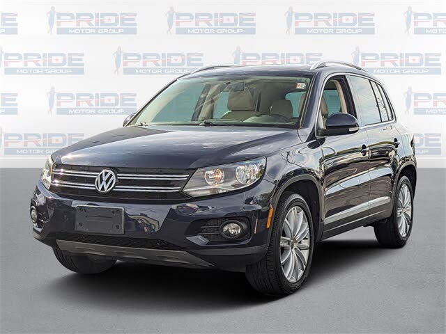 2012 Volkswagen Tiguan SE 4Motion AWD with Sunroof and Navigation