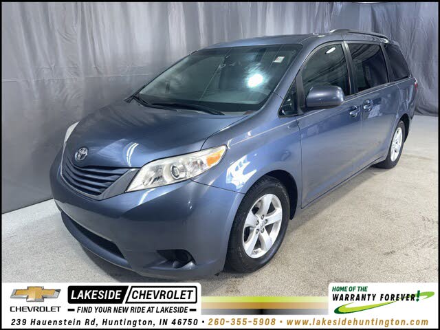 2016 Toyota Sienna LE Mobility 7-Passenger