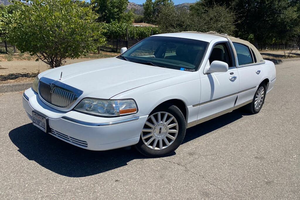 03 Lincoln Town Car Collection Of 89 Images And 10+ Videos