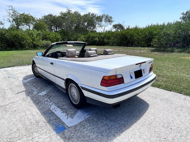 1994 BMW 3 Series 325i Convertible RWD