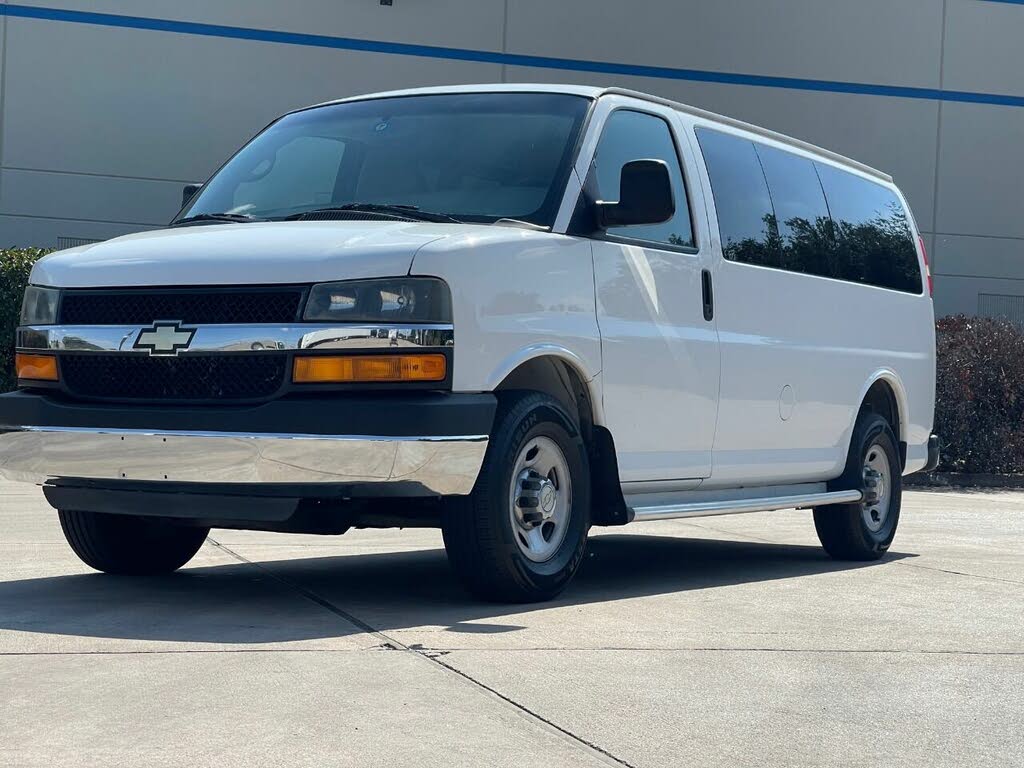 2014 chevrolet express sales 2500 lt