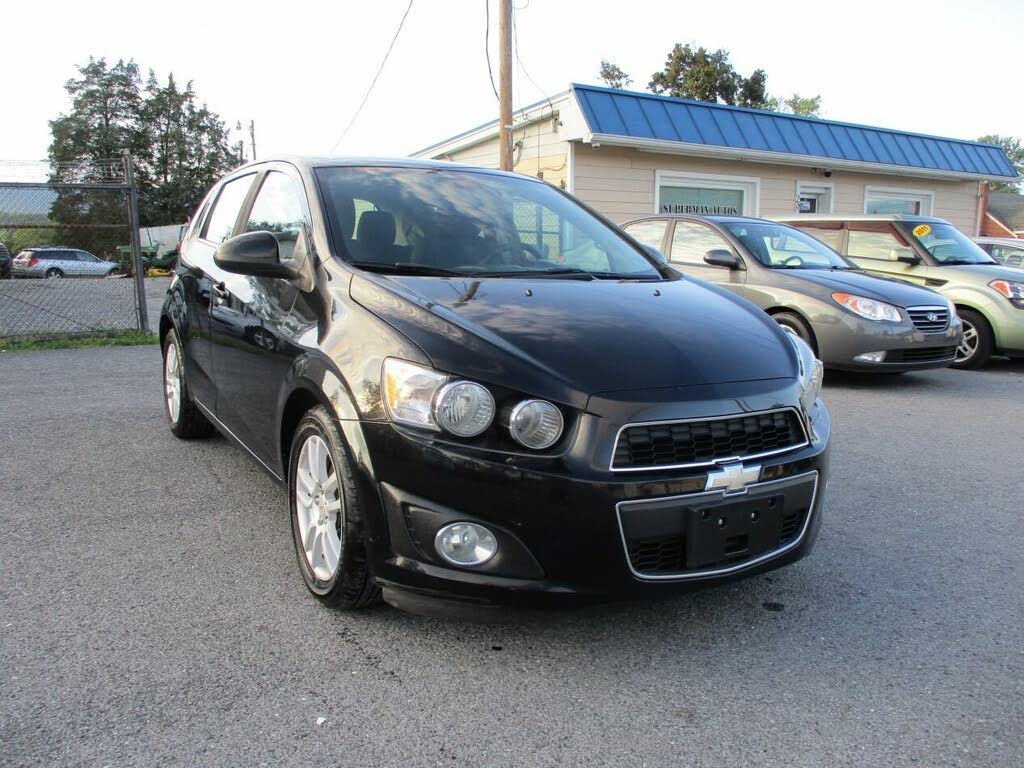 Used Chevrolet Sonic 1LT Hatchback FWD for Sale (with Photos) - CarGurus