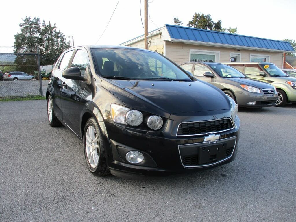 2014 Chevrolet Sonic LT Sedan - Automatic, 16in Alloys, Sunroof