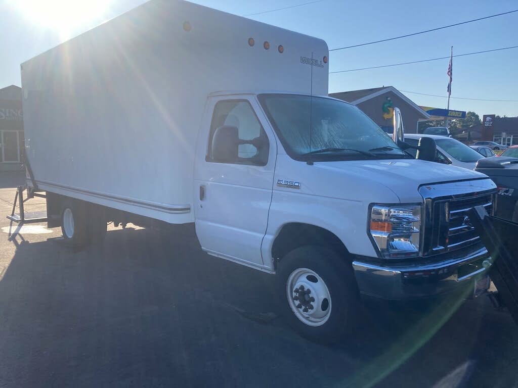 2017 Ford E-Series Chassis E-350 Super Duty 138 Cutaway RWD